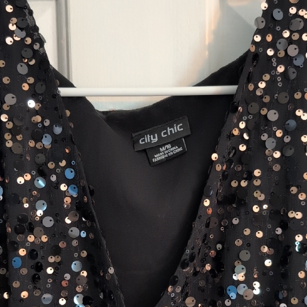City Chic Black Sequin V-Neck Party Dress - Picture 2 of 3